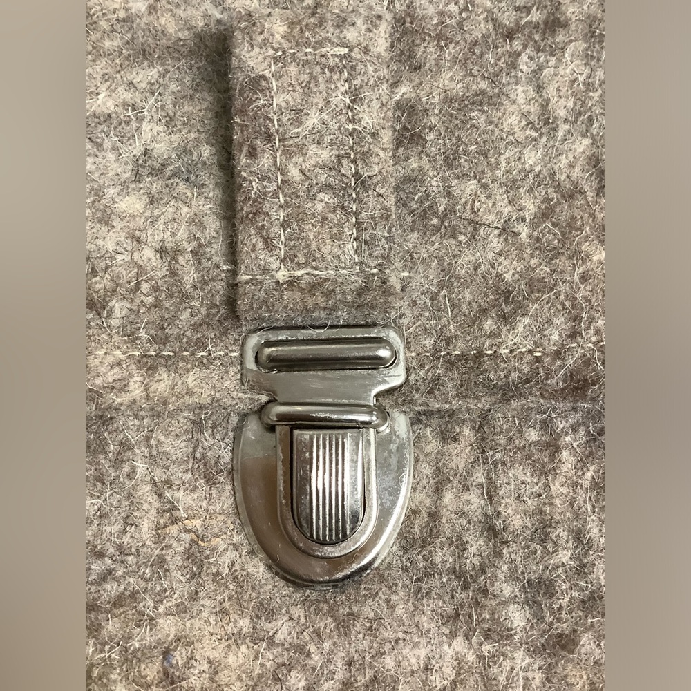 Light Brown Flannel Camera Case - image 7